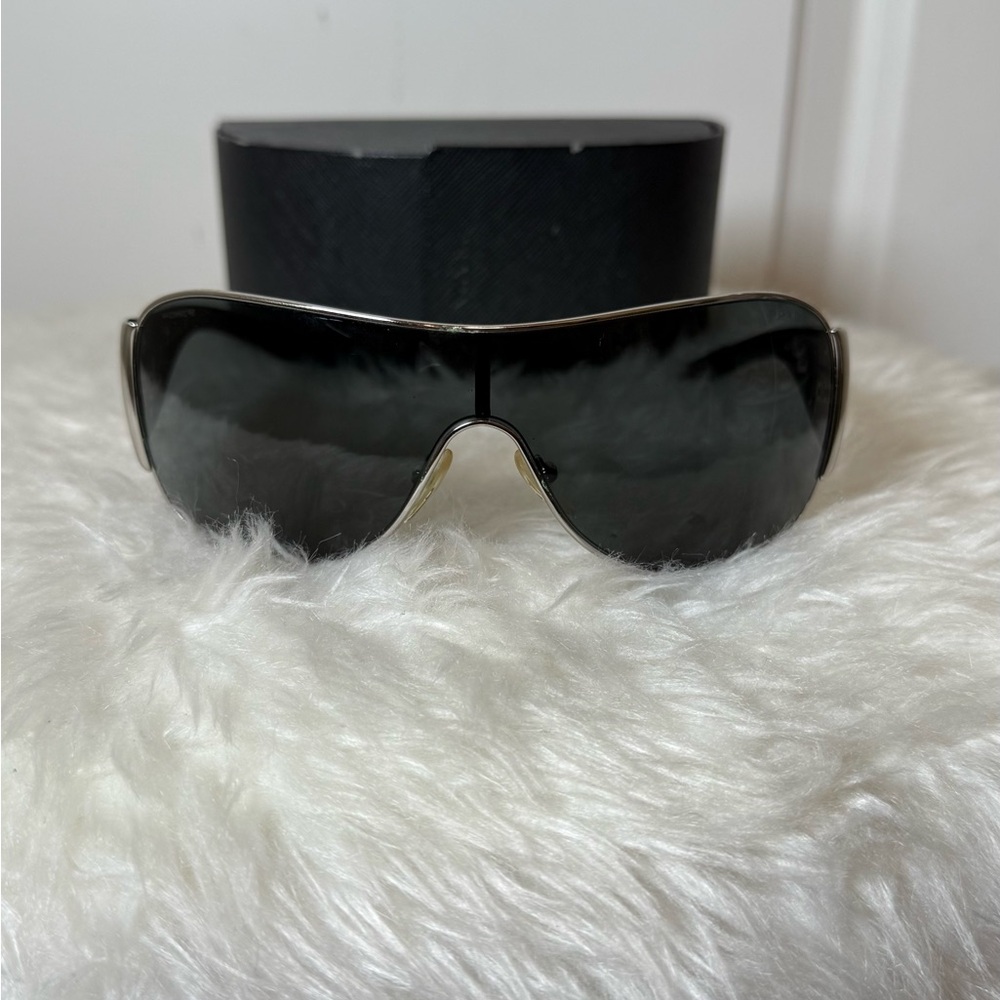 Prada Black Sunglasses - Picture 6 of 12